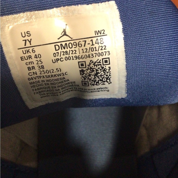 Nike Blue and Gray Sneakers - Picture 12 of 16